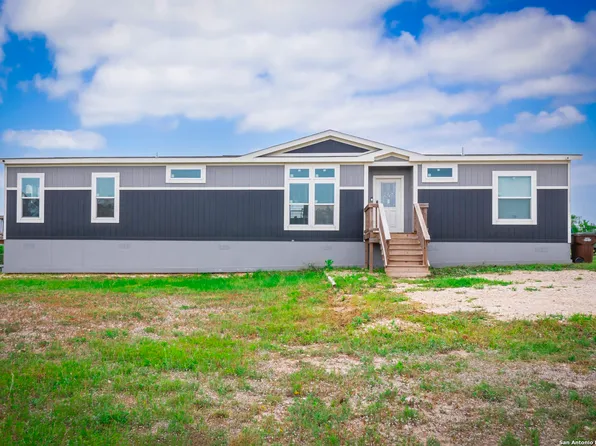 18608 COUNTY ROAD 5740, Castroville, TX 78009