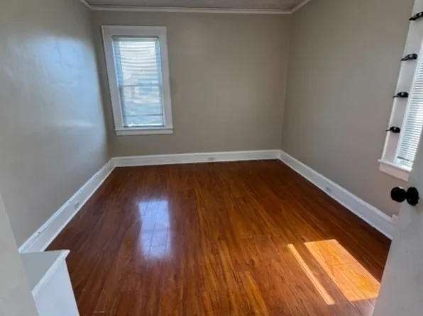 489 N 11th St, Newark, NJ 07103