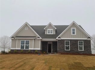 98 Galaxie Ct, Athens, GA 30607