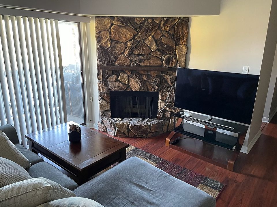 525 Cumnor Rd APT 302, Westmont, IL 60559 Zillow