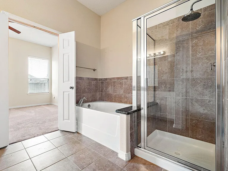 912 Sweet Pine Dr — Photo 12