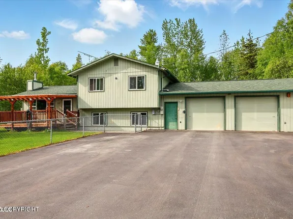 751 W Crestwood Ave, Wasilla, AK 99654