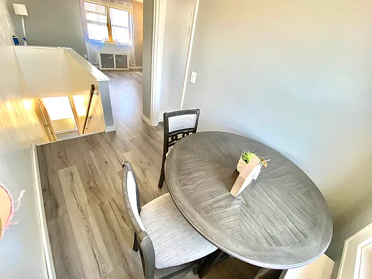 Sold by Winzone Realty Inc | media 11