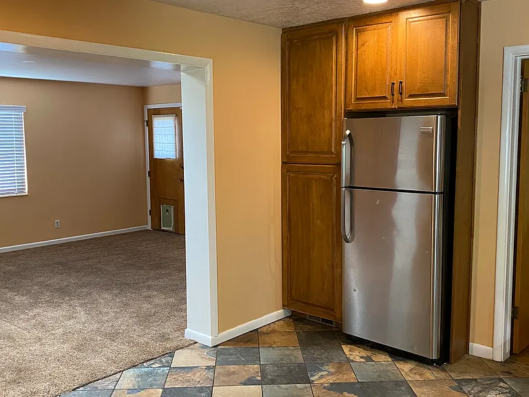 2250 Bryan Cir — Photo 9