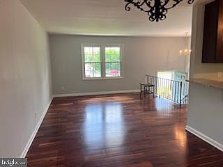 5th image of 6027 Brook Dr