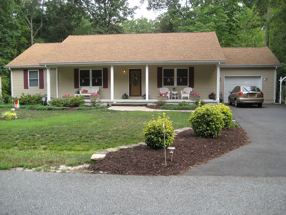 1st image of 109 Sunset Strip Dr