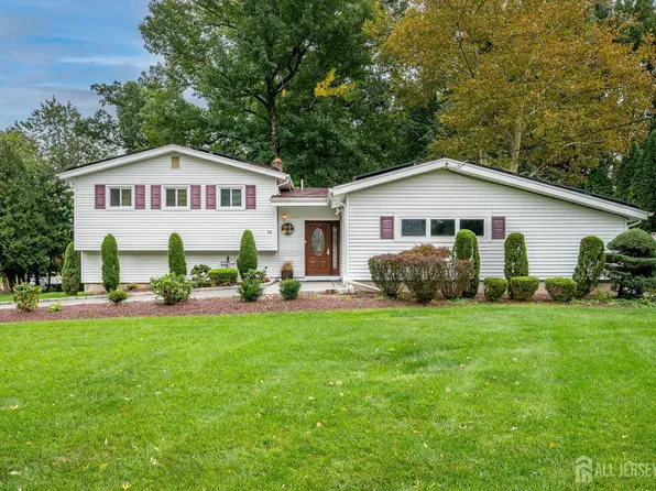 72 Stephenville Pkwy, Edison, NJ 08820