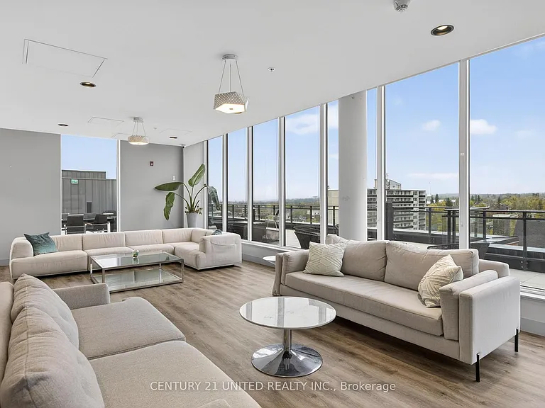 475 George St N #201 — Photo 23