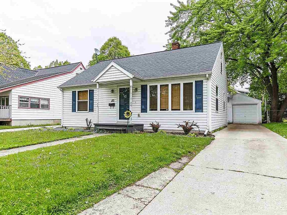 1st image of 130 Antoinette St