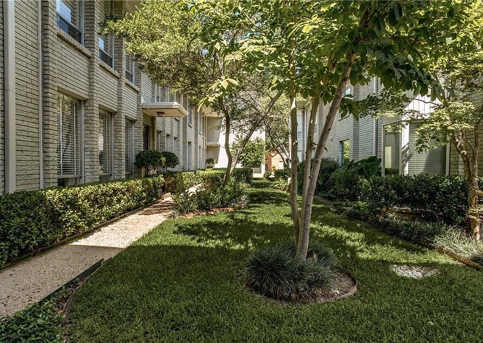 1st image of 6365 Diamond Head Cir APT A