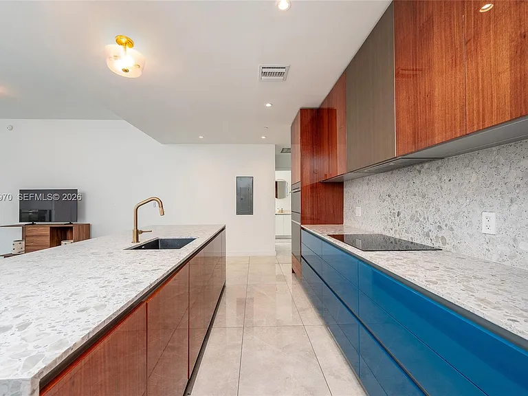 2678 Tigertail Ave #413 — Photo 13