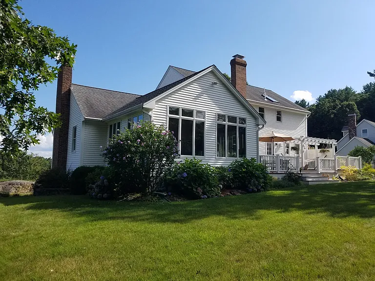 21 Julia Connors Dr — Photo 2