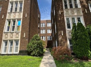 2840 W Addison St APT 3S, Chicago, IL 60618