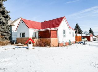 702 University Ave, Williston, ND 58801
