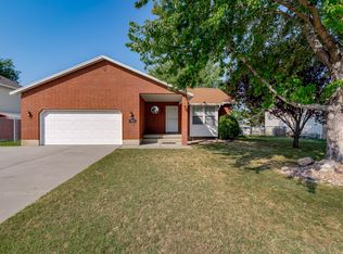 987 N 575 W, Clinton, UT 84015
