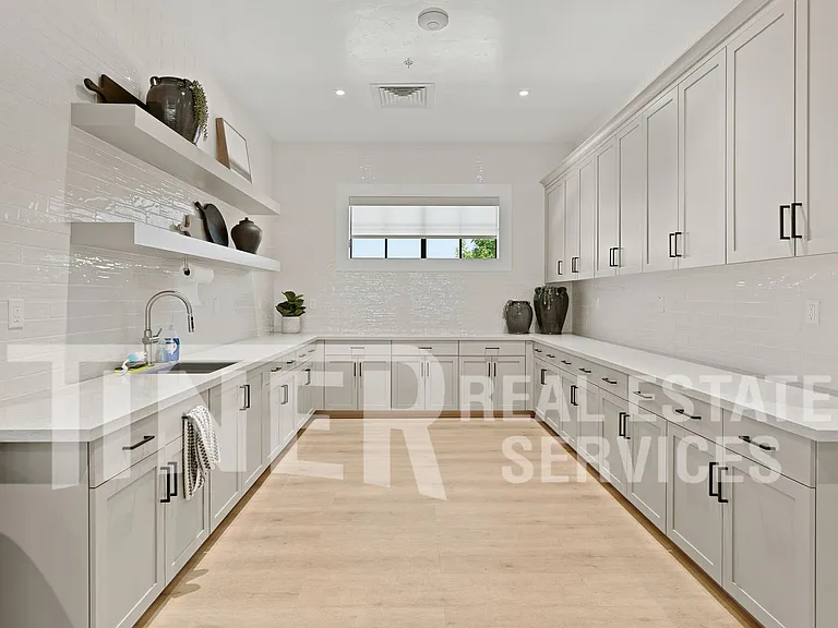 3062 Pansona St — Photo 32