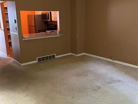 3rd image of 2957 Heatherwood Ct