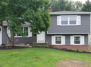 299 Pattonwood Dr, Rochester, NY 14617