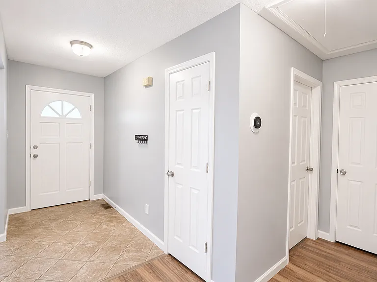 157 Davidson Dr — Photo 3
