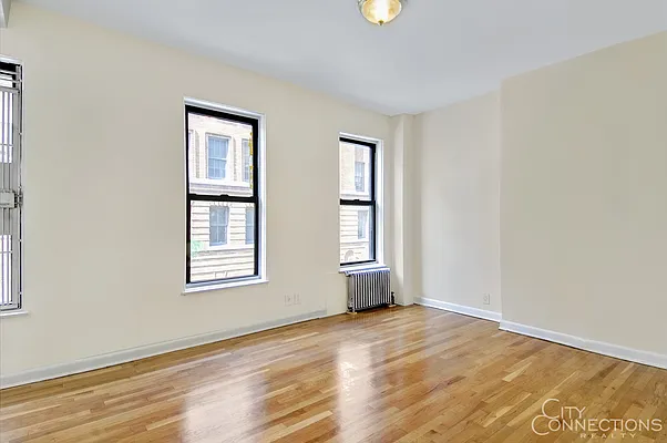 Rented by City Connections Realty | media 9