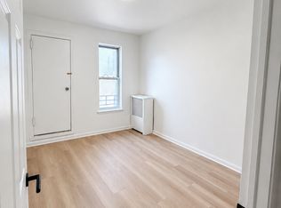 21507 Jamaica Ave, Queens Village, NY 11428