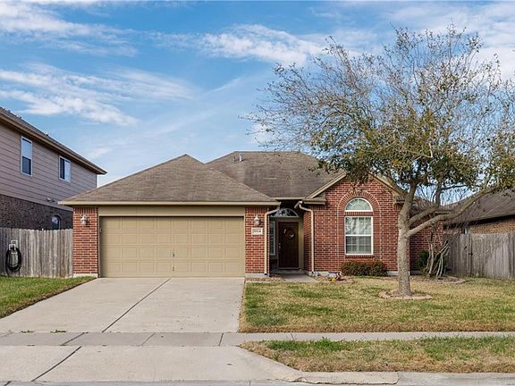 3rd image of 5914 Tapestry Dr