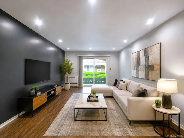 1315 Estates Ln #1 — Photo 7