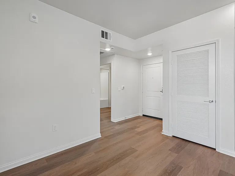 Gallery Park Apartments — Photo 106