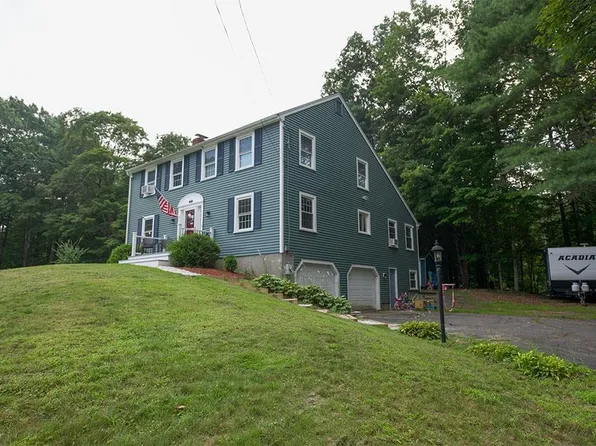 68 Whitman Drive, Fremont, NH 03044