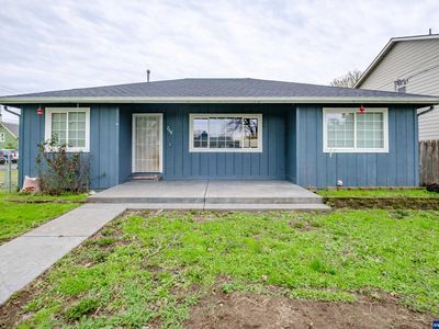 268 N Grand St, Independence, OR, 97351