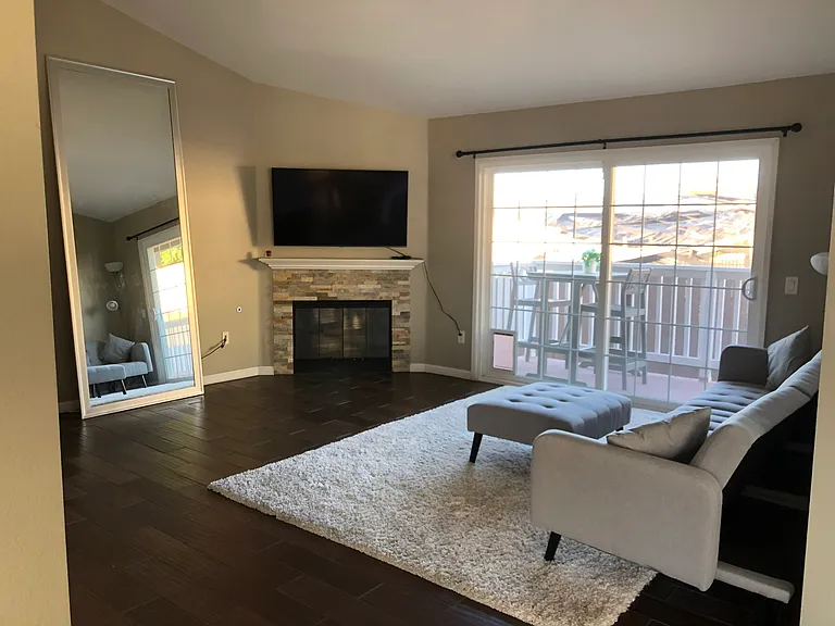 1370 Palomar Pl — Photo 5