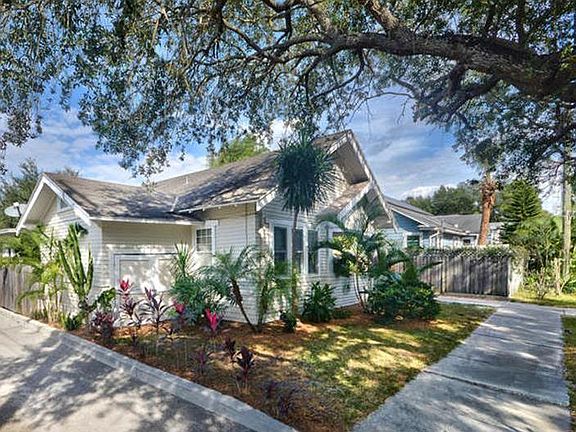 3rd image of 1303 W De Leon St