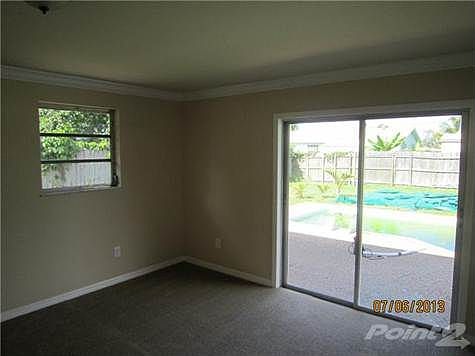4th image of 1950 Meadow Ct