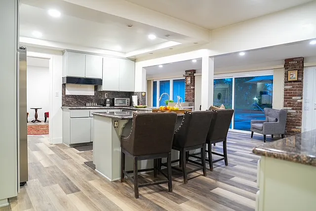20302 Germain St — Photo 9