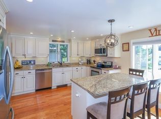 1 Glendale Dr, Danvers, MA 01923
