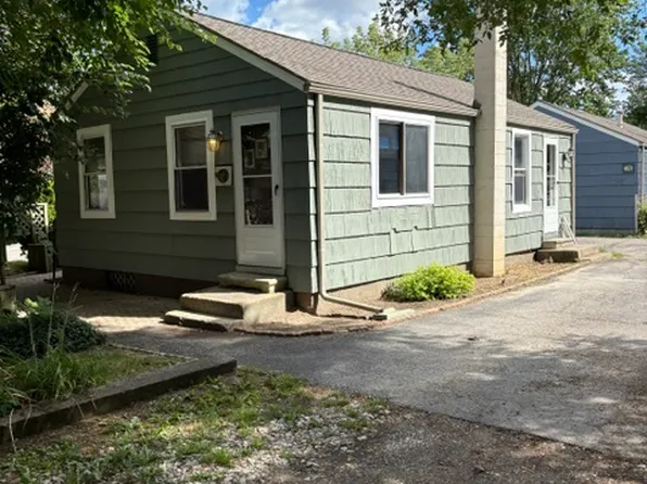 83 S Longfellow Rd #77, Whitmore Lake, MI 48189