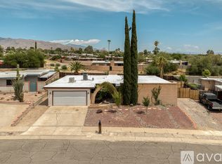 3225 S Eastview Ave, Tucson, AZ 85730