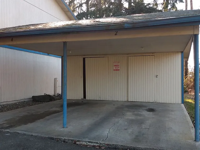 South Hill Apartments — Photo 9