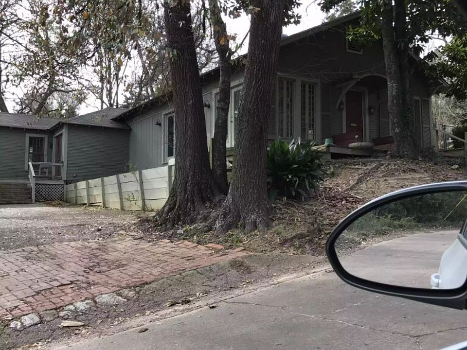 1st image of 523 Virginia Ave