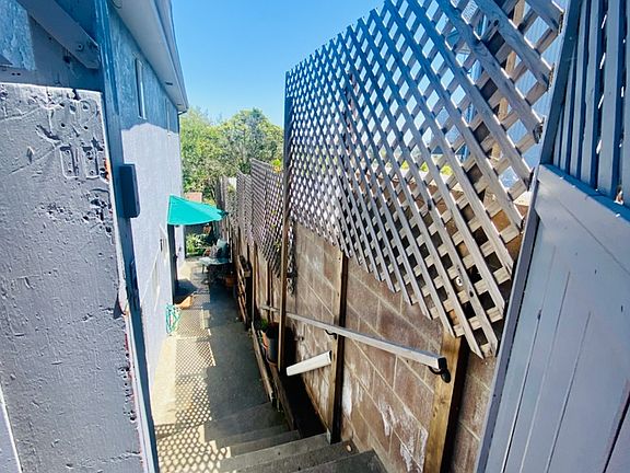 3rd image of 1722 Santa Clara St #2