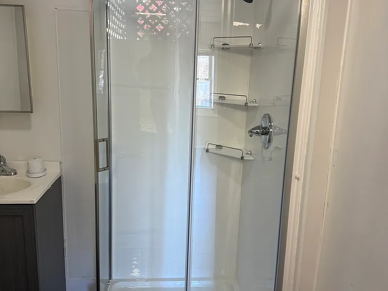 224 Cornell Ave #1/2 — Photo 6
