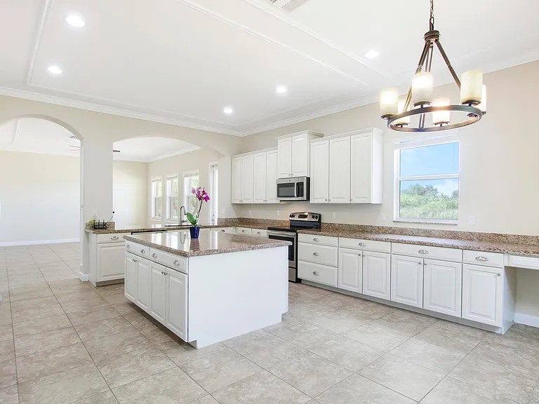 12101 SW Aventino Dr — Photo 20