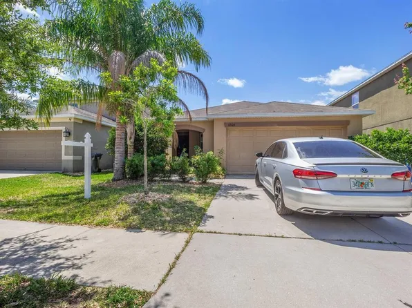 6306 Trent Creek Dr, Ruskin, FL 33573