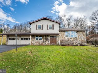 10 Sunset Dr, Oakland, MD