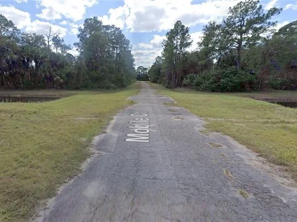 1844 Mobile Ct, Lehigh Acres, FL 33972