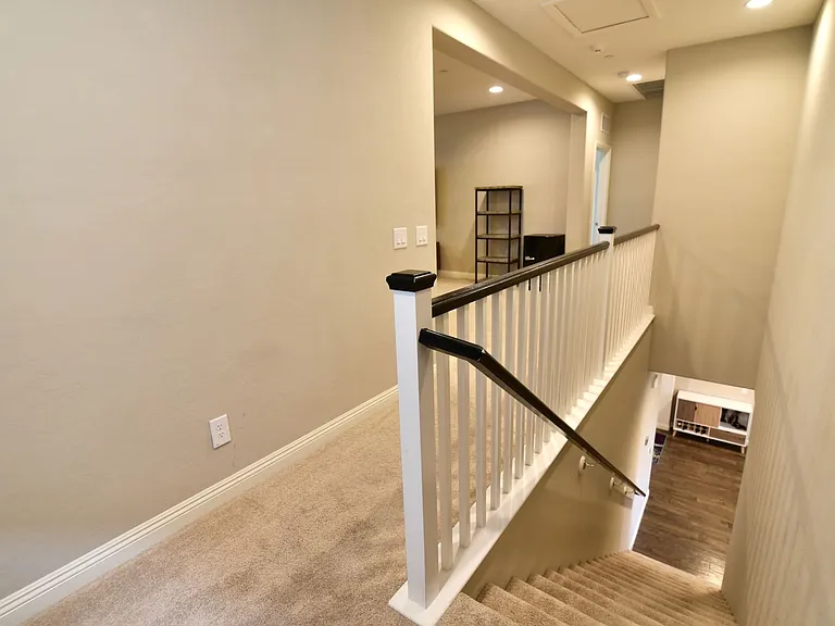 1120 Strada Cristallo — Photo 46
