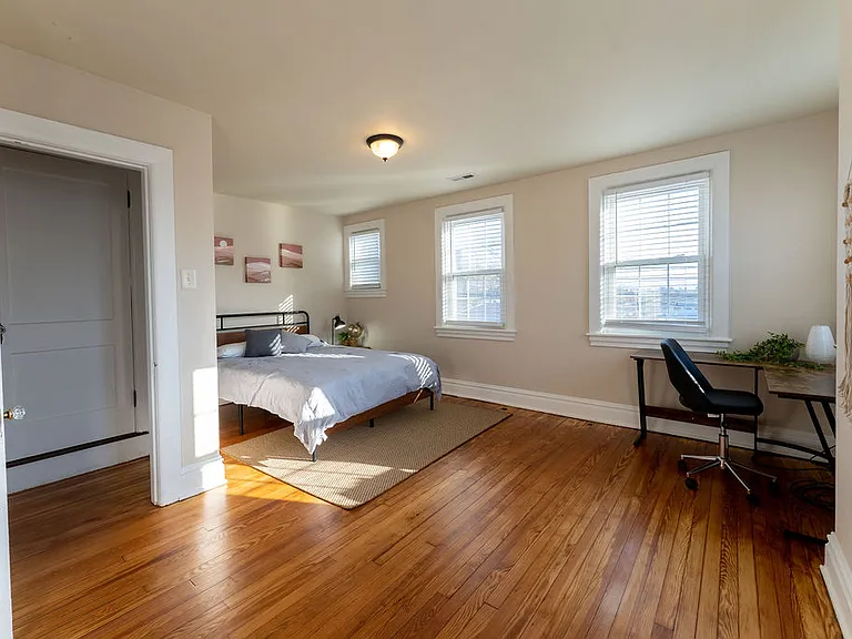 313 Frederick St — Photo 16