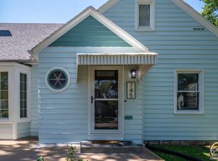 745 SW Grandview Ave, Topeka, KS 66606