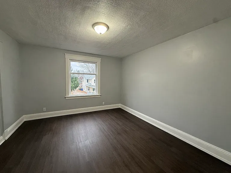 5910 Pear Ave #UP — Photo 10