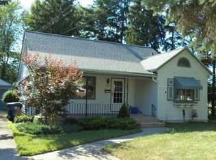 380 Mill St, Williamsville, NY 14221